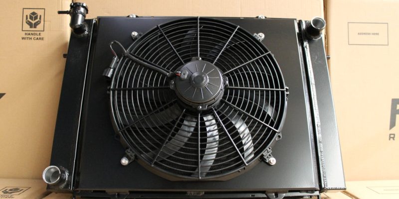 Holden VN-VP-VR-VS V8 Full Alloy Performance Manual Radiator, Custom Shroud & Spal 16″ 3000CFM Fan.